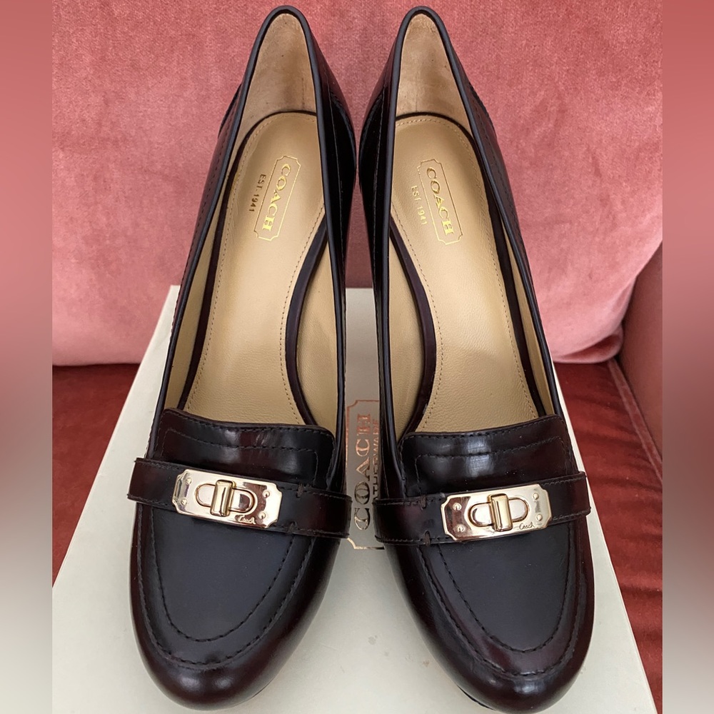 Ladies high-heeled loafers